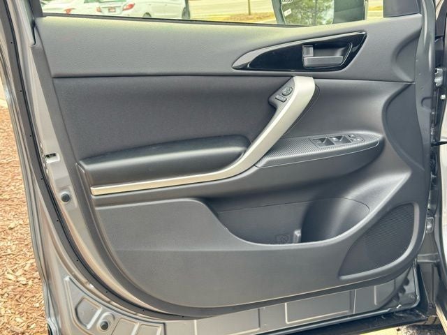 2026 Mitsubishi Eclipse Cross Base