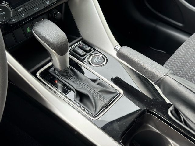 2026 Mitsubishi Eclipse Cross Base