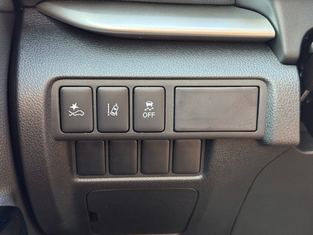 2025 Mitsubishi Eclipse Cross Base