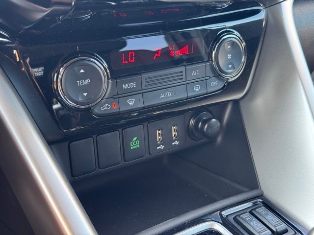 2025 Mitsubishi Eclipse Cross Base