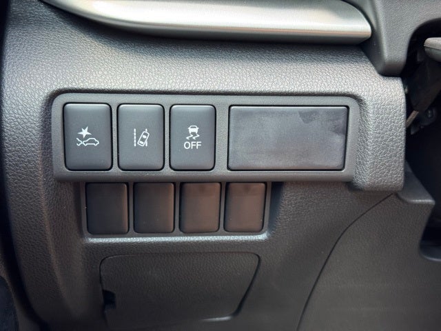 2025 Mitsubishi Eclipse Cross Base