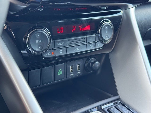 2025 Mitsubishi Eclipse Cross Base