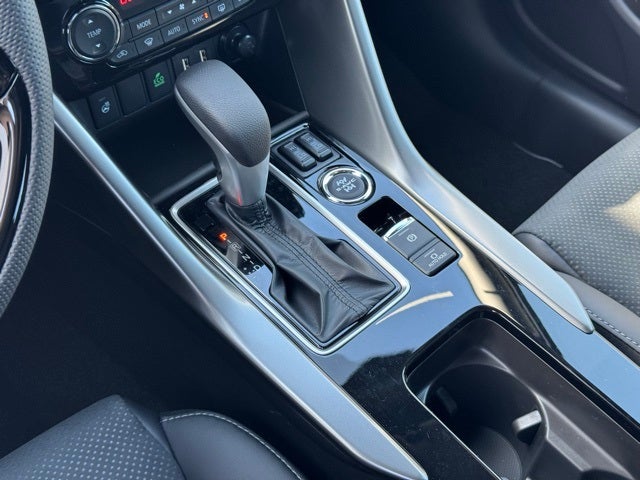 2025 Mitsubishi Eclipse Cross Base