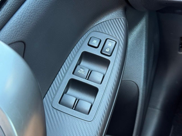 2025 Mitsubishi Eclipse Cross Base