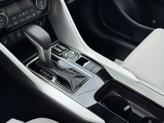 2025 Mitsubishi Eclipse Cross SEL