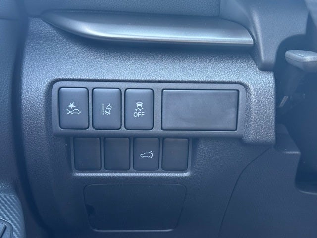 2025 Mitsubishi Eclipse Cross Base