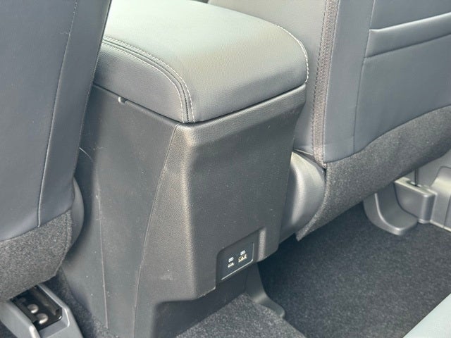 2025 Mitsubishi Eclipse Cross Base