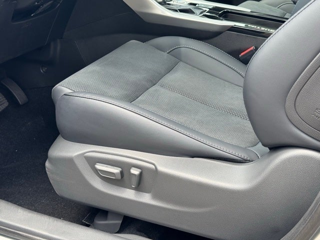 2025 Mitsubishi Eclipse Cross Base