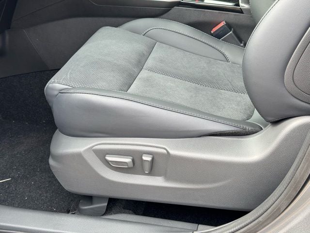 2026 Mitsubishi Eclipse Cross Base