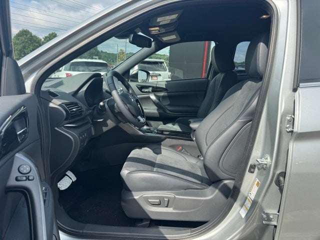 2025 Mitsubishi Eclipse Cross Base