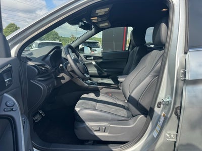 2025 Mitsubishi Eclipse Cross Base