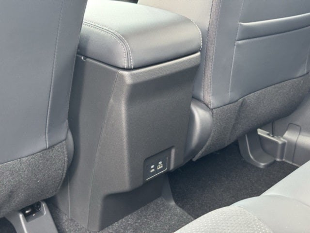 2025 Mitsubishi Eclipse Cross Base