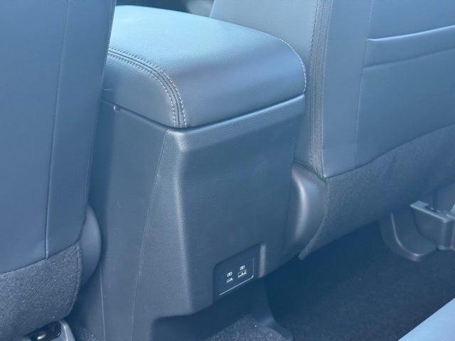 2025 Mitsubishi Eclipse Cross Base