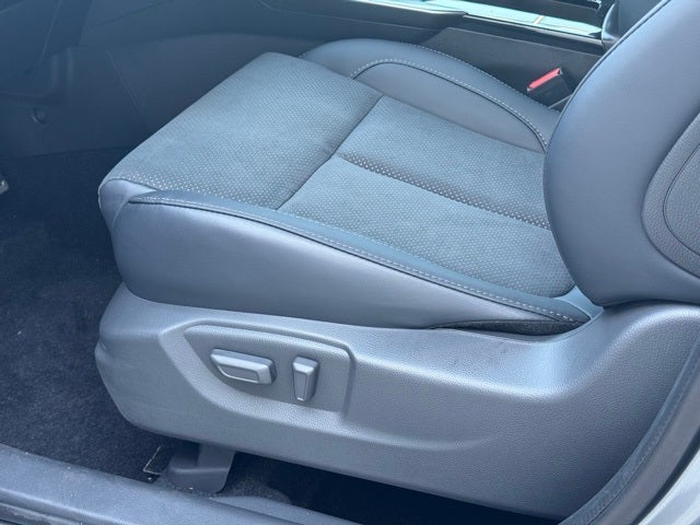 2025 Mitsubishi Eclipse Cross Base