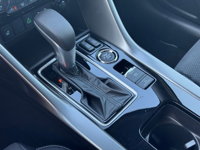 2025 Mitsubishi Eclipse Cross Base