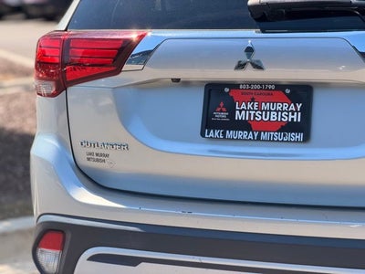 2020 Mitsubishi Outlander Base