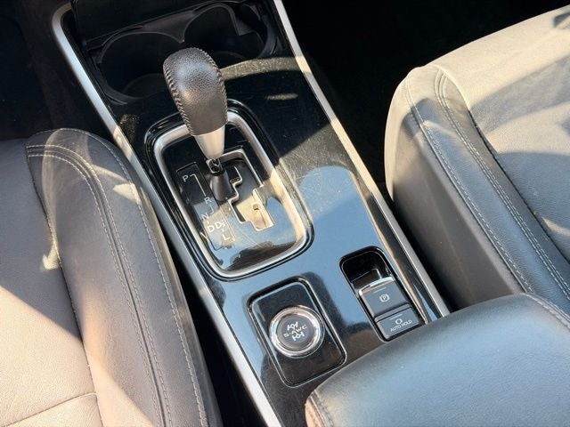2020 Mitsubishi Outlander Base