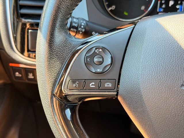 2020 Mitsubishi Outlander Base