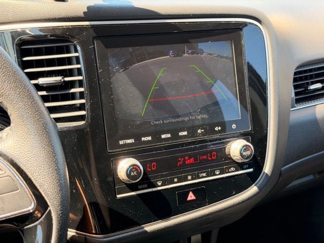 2020 Mitsubishi Outlander Base