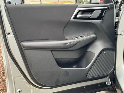 2025 Mitsubishi Outlander ES