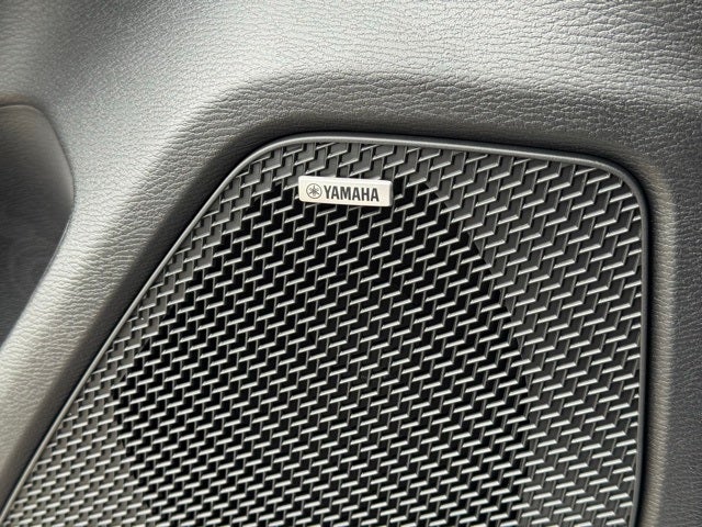 2025 Mitsubishi Outlander ES