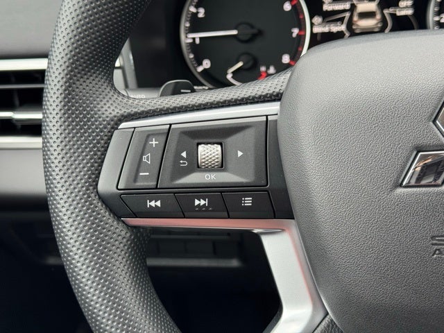 2025 Mitsubishi Outlander ES