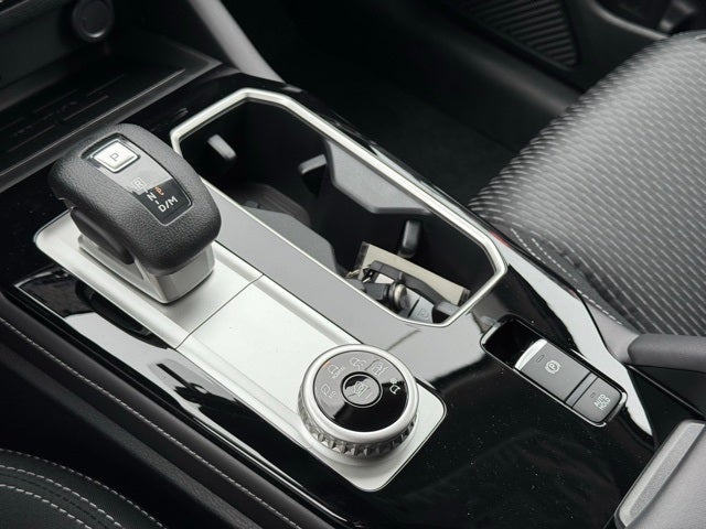 2025 Mitsubishi Outlander ES