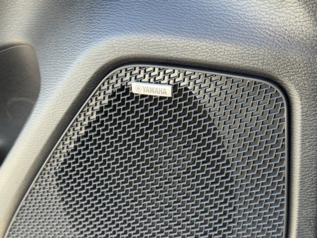 2025 Mitsubishi Outlander ES