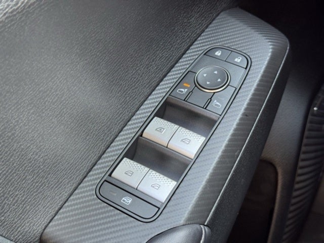 2025 Mitsubishi Outlander ES