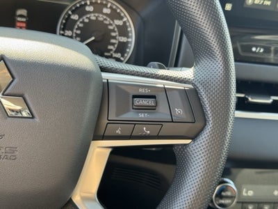 2025 Mitsubishi Outlander ES