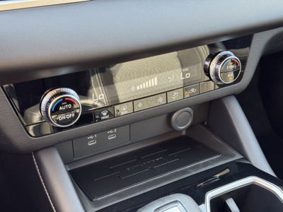 2025 Mitsubishi Outlander ES