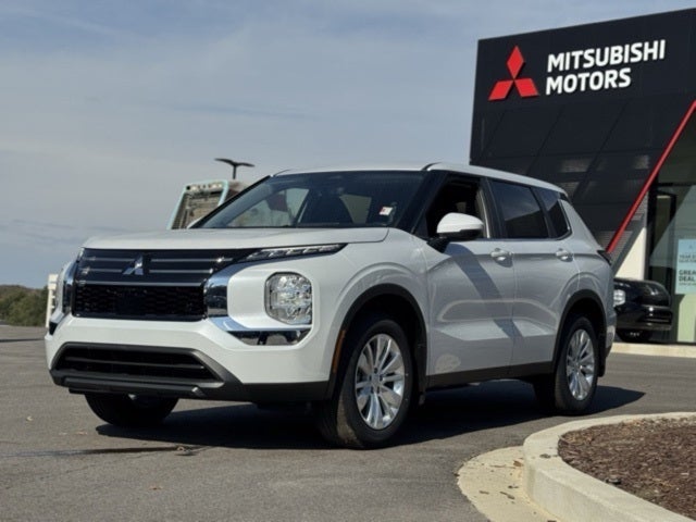 2025 Mitsubishi Outlander ES