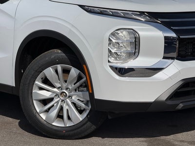 2026 Mitsubishi Outlander ES