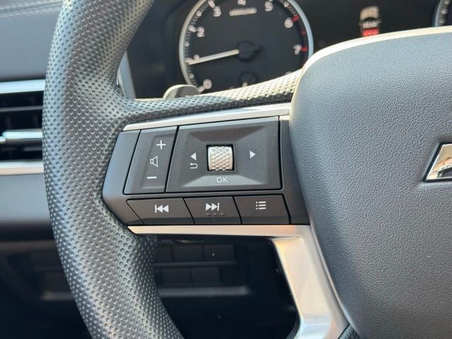 2026 Mitsubishi Outlander ES