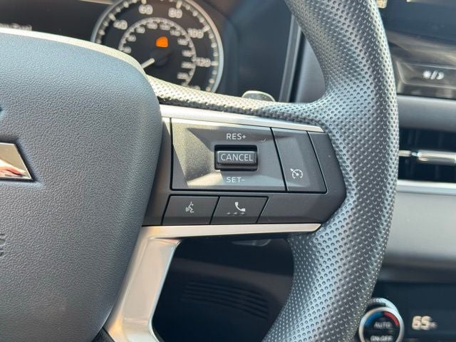 2026 Mitsubishi Outlander ES