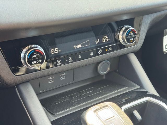 2026 Mitsubishi Outlander ES