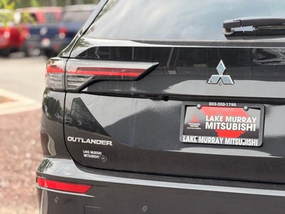2026 Mitsubishi Outlander ES