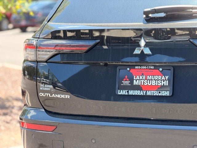 2026 Mitsubishi Outlander ES