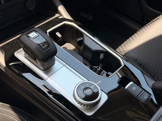 2026 Mitsubishi Outlander ES