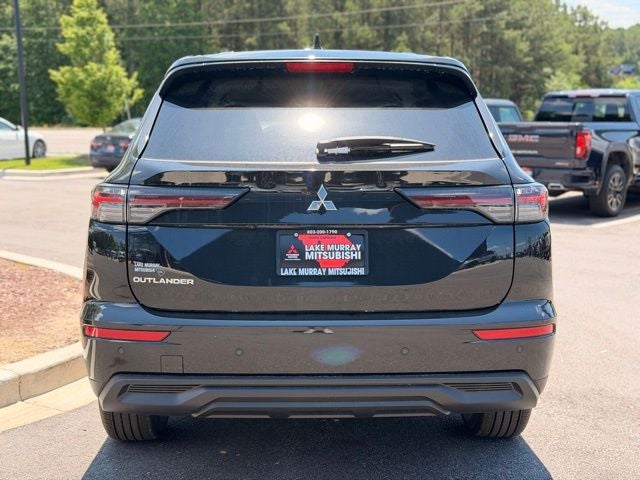 2026 Mitsubishi Outlander ES