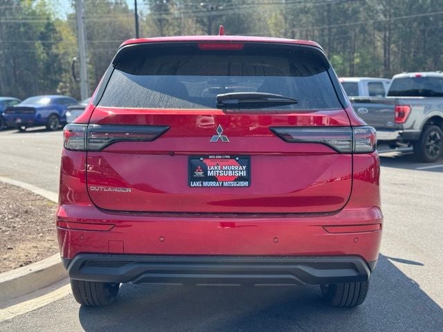 2026 Mitsubishi Outlander ES