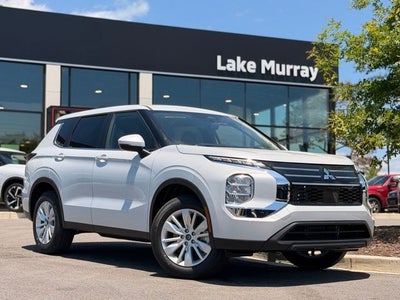 2026 Mitsubishi Outlander ES