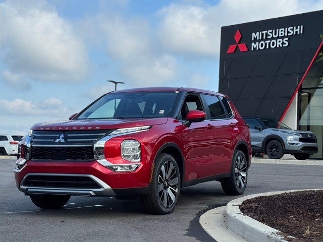 2025 Mitsubishi Outlander SE