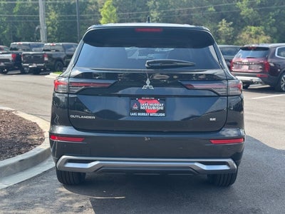 2025 Mitsubishi Outlander SE