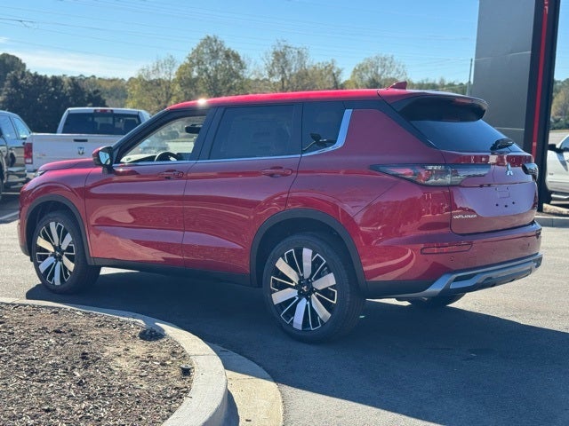 2025 Mitsubishi Outlander SE