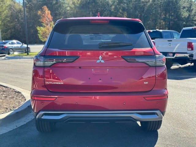 2025 Mitsubishi Outlander SE