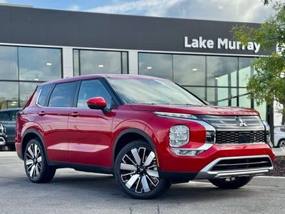 2025 Mitsubishi Outlander SE