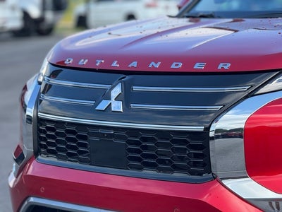 2025 Mitsubishi Outlander SE