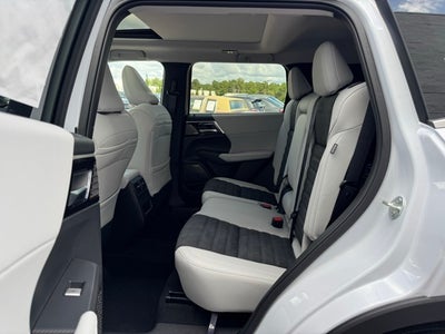 2025 Mitsubishi Outlander SE