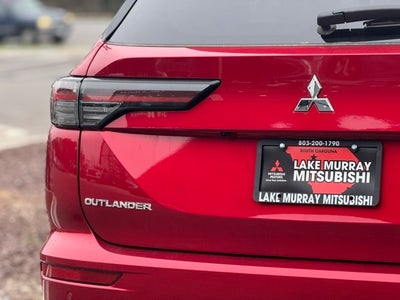 2025 Mitsubishi Outlander SE